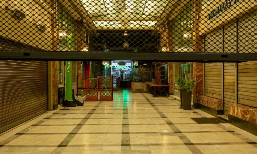 Έκτακτη ενίσχυση 534 ευρώ για τους επαγγελματίες τον Μάιο